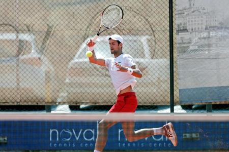 Lichtblick für Djokovic: Zweisatzsieg gegen Nishikori