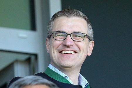 Medien: Bayern-Finanzvorstand Dreesen wegen Kreislauf-Kollaps abgereist Medien: Bayern-Finanzvorstand Dreesen wegen Kreislauf-Kollaps abgereist