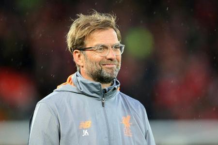 Extremer Sicherheitskorridor bei Liverpool-Trainingslager Extremer Sicherheitskorridor bei Liverpool-Trainingslager