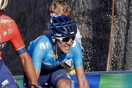 Giro: Carapaz gewinnt Bergankunft - Favoriten halten sich bedeckt Giro: Carapaz gewinnt Bergankunft - Favoriten halten sich bedeckt