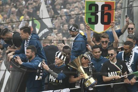 Sechs verletzte Fans bei Meisterfeier von Juventus Sechs verletzte Fans bei Meisterfeier von Juventus