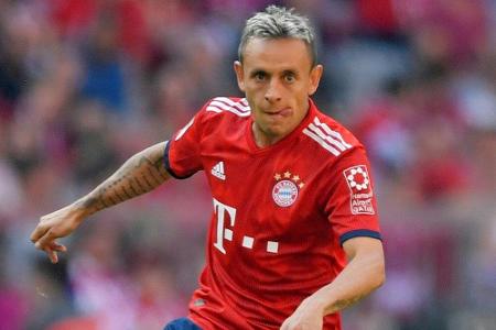 Rafinha unterschreibt bei Bayern neuen Vertrag: Rafinha unterschreibt bei Bayern neuen Vertrag: