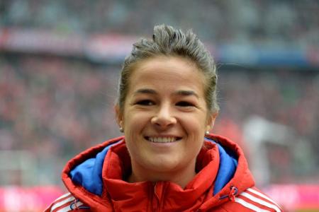Nationalspielerin Lotzen wechselt von München nach Freiburg Nationalspielerin Lotzen wechselt von München nach Freiburg