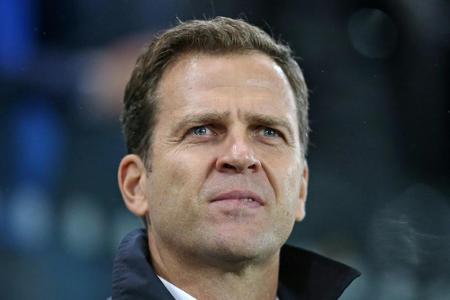 Bierhoff schärft die Sinne: Bierhoff schärft die Sinne: