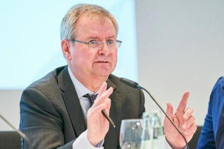 DFL: Holschier wird Leiter der Unternehmenskommunikation DFL: Holschier wird Leiter der Unternehmenskommunikation