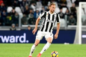 Höwedes trainiert wieder bei Juventus