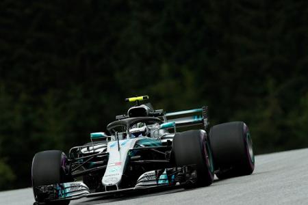 Formel 1: Vettel nach Strafe von Rang sechs - Bottas startet auf Pole Formel 1: Vettel nach Strafe von Rang sechs - Bottas startet auf Pole
