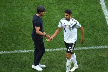 <p>Khedira stand fast während der gesamten Partie gegen Mexiko völlig neben sich und glänzte mit Abwesenheit. Der Rolle als ...
