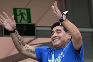 Maradona gibt Entwarnung nach Kreislaufproblemen: "Es geht mir gut"