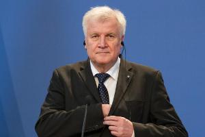 Seehofer: Volle Unterstützung für den DOSB und die Reform