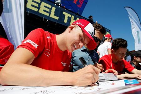 Mick Schumacher in Spa mit erstem Formel-3-Sieg Mick Schumacher in Spa mit erstem Formel-3-Sieg