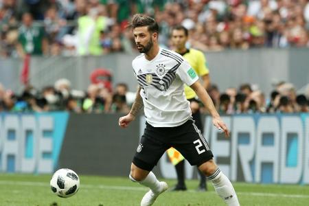 WM-Fahrer Plattenhardt und Leckie zurück im Hertha-Training WM-Fahrer Plattenhardt und Leckie zurück im Hertha-Training