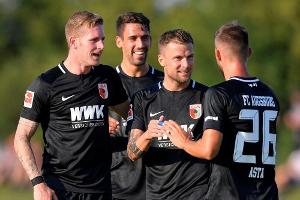 Augsburg schlägt Landesligist Olching