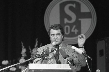 Ex-Schalke-Präsident Eichberg gestorben Ex-Schalke-Präsident Eichberg gestorben