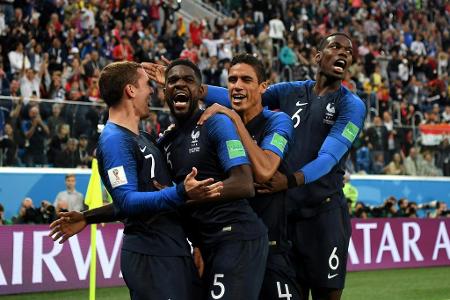 Zum dritten Mal nach 1998 und 2006 steht Frankreich in einem WM-Endspiel. Zu Beginn der Partie gegen Belgien überstand die É... Zum dritten Mal nach 1998 und 2006 steht Frankreich in einem WM-Endspiel. Zu Beginn der Partie gegen Belgien überstand die É...