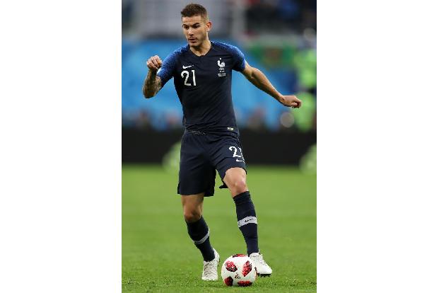 Nicht die beste Partie des Linksverteidigers: Gegen Chadli hatte Hernández einige Male das Nachsehen. Wirkte unsicher und üb...