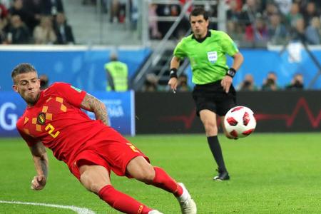 Blockte bereits nach wenigen Sekunden einen Griezmann-Schuss im eigenen Strafraum. Wirkte dennoch ein wenig fahrig und unkon...