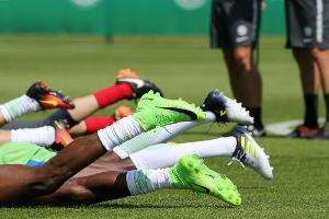 "Relegationsspezialist" Wolfsburg nimmt Training auf