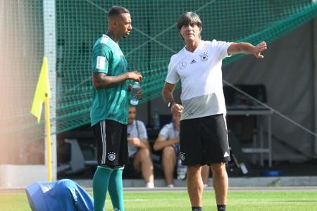 Auch Boateng schließt Rücktritt aus und stützt Löw Auch Boateng schließt Rücktritt aus und stützt Löw