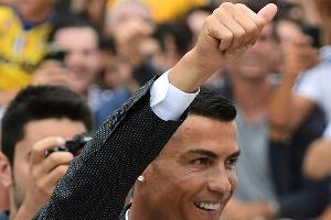 "Schritt nach vorne": Ronaldo in Turin offiziell vorgestellt