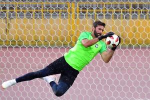 Konkurrenz für Karius? Liverpool bietet angeblich 70 Millionen für Roms Torwart Alisson
