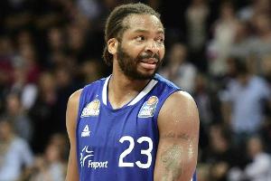 BBL: Urgestein Robertson bleibt in Frankfurt