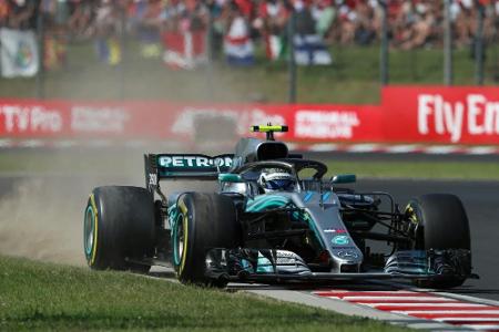 Vettel hinter Bottas auf Platz drei - Hamilton ungefährdet vorne Vettel hinter Bottas auf Platz drei - Hamilton ungefährdet vorne