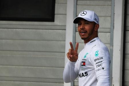 Formel 1: Hamilton gewinnt in Ungarn - Vettel Zweiter Formel 1: Hamilton gewinnt in Ungarn - Vettel Zweiter