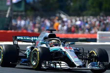 Safety Car: Mercedes pokert - Vettel Zweiter vor Hamilton Safety Car: Mercedes pokert - Vettel Zweiter vor Hamilton