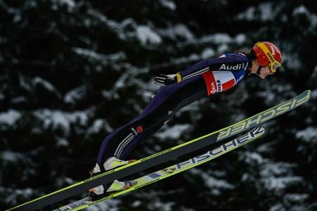 Frühere WM-Zweite Gräßler beendet Skisprung-Karriere Frühere WM-Zweite Gräßler beendet Skisprung-Karriere