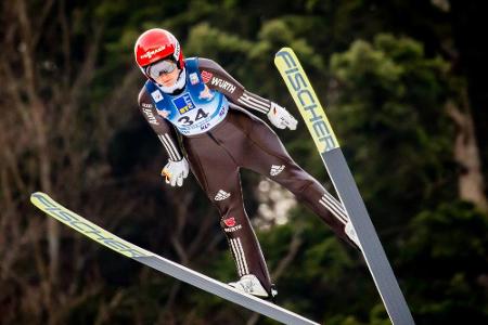 Das Knie: Skisprung-Olympiasiegerin Vogt pausiert in Hinterzarten Das Knie: Skisprung-Olympiasiegerin Vogt pausiert in Hinterzarten