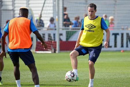 Rudy und Mendyl Startelf-Kandidaten bei Schalke 04 Rudy und Mendyl Startelf-Kandidaten bei Schalke 04