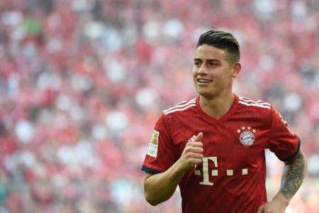 James ins Bayern-Training eingestiegen James ins Bayern-Training eingestiegen