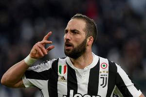 Higuain zum Medizincheck beim AC Mailand