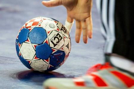 Handballer starten mit Pokalturnieren in neue Saison Handballer starten mit Pokalturnieren in neue Saison