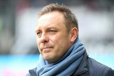 DFB-Pokal: 96-Trainer Breitenreiter warnt vor Karlsruhe DFB-Pokal: 96-Trainer Breitenreiter warnt vor Karlsruhe