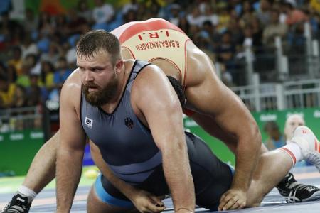 Ringer-WM: Schwergewichtler Popp verliert Kampf um Bronze Ringer-WM: Schwergewichtler Popp verliert Kampf um Bronze