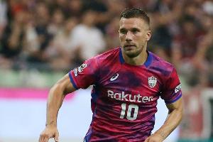 Zwei Vorlagen von Podolski reichen nicht: Nächste Niederlage für Kobe