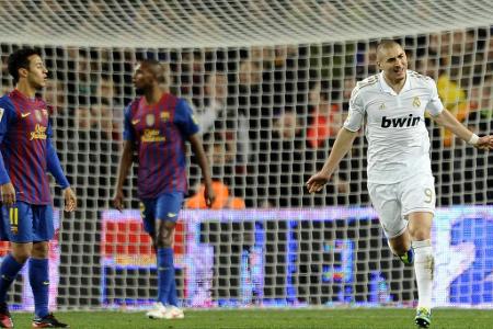 Nur 22 Sekunden brauchte Real-Angreifer Karim Benzema im Dezember 2011, um die Vorzeichen des Duells gegen den Erzrivalen vö...