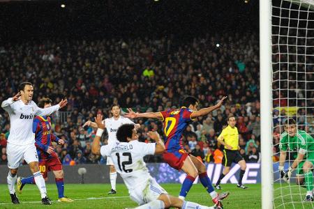 Meist waren die Duell zwischen Real und Barca in den letzten Jahren eher enge Angelegenheiten. Das letzte richtig heftige Au...