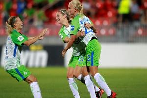 Wolfsburg mit perfekter Bilanz, Essen Tabellenzweiter