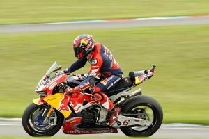Dritter MotoGP-Einsatz für Bradl: "Konkurrenz extrem stark"