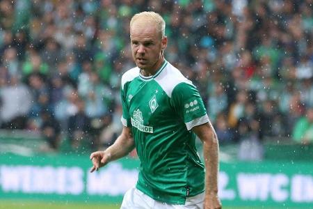 Werder gewinnt dank Giefer-Patzer in Augsburg Werder gewinnt dank Giefer-Patzer in Augsburg