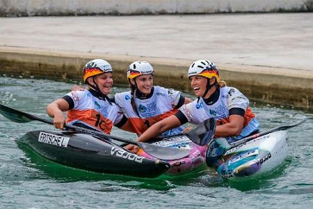 Kajak-Frauen gewinnen zum WM-Auftakt Silber Kajak-Frauen gewinnen zum WM-Auftakt Silber