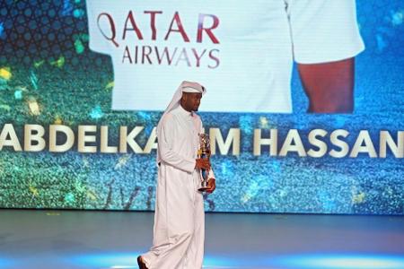 Prestigeerfolg für Katar: Hassan überraschend Asiens Fußballer des Jahres Prestigeerfolg für Katar: Hassan überraschend Asiens Fußballer des Jahres