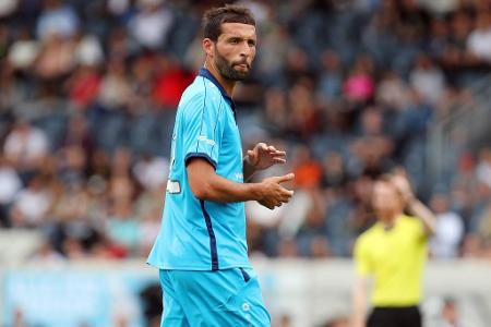 Nach Stuttgart und Schalke ging es für Kurányi zu Dinamo Moskva - eine Erfolgsgeschichte. 1849 Tage später heuerte der Stürm...
