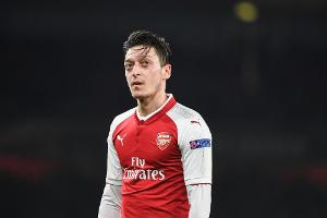 Özil und Prinz William wollen Frieden durch Fußball fördern