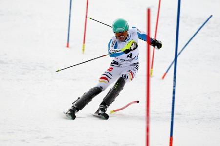 Nach Hand-OP: Neureuther zurück im Schneetraining Nach Hand-OP: Neureuther zurück im Schneetraining
