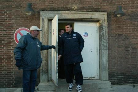'Wenn Du Fußball machst, dann lässt Dich der Beruf nicht mehr frei. Man entwurzelt sozial ein bisschen. Geh' mal abends ins ...