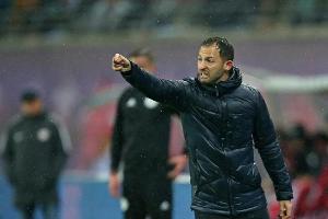 Trotz Fehlstart: Keine Diskussion um Schalke-Trainer Tedesco